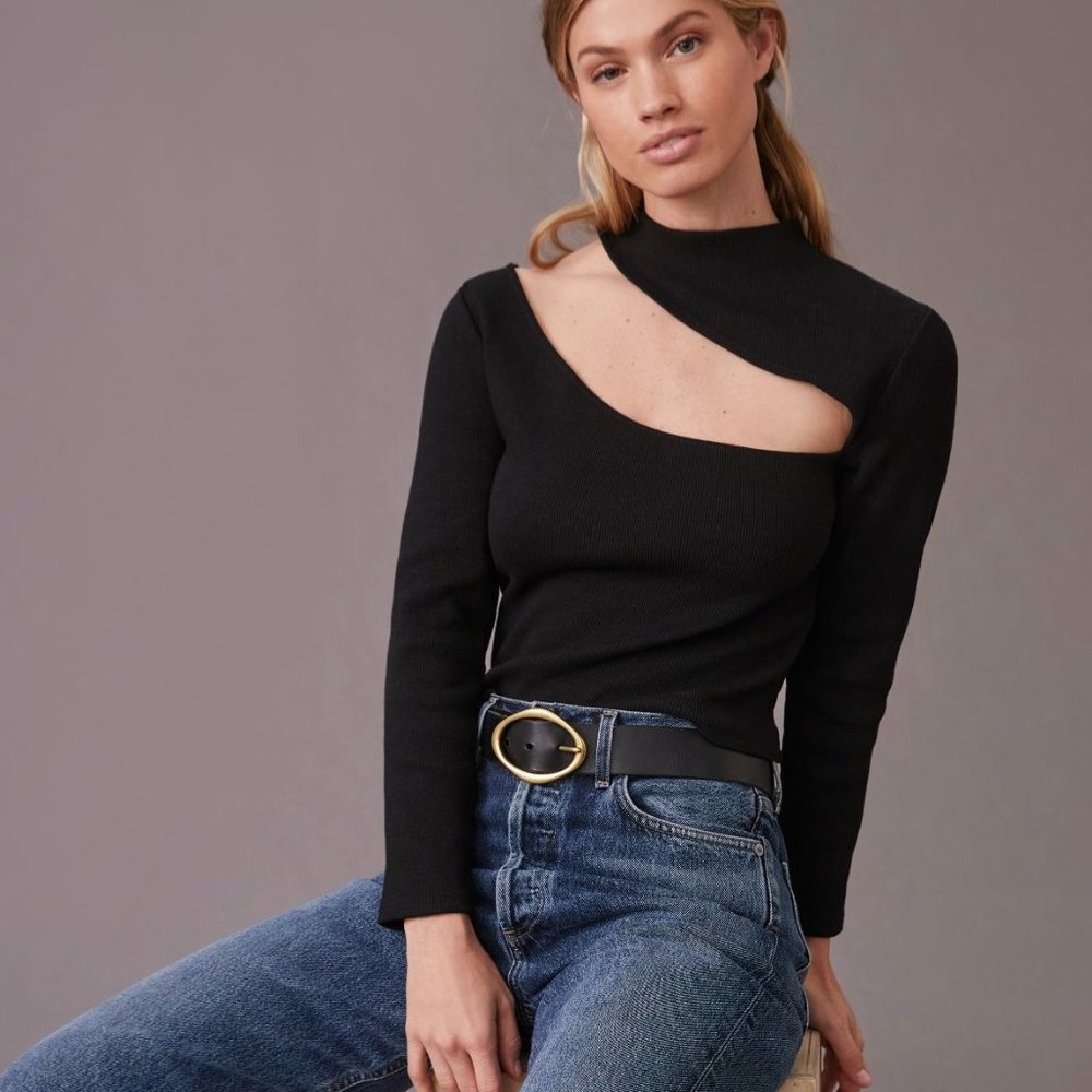 Cut-Out Top